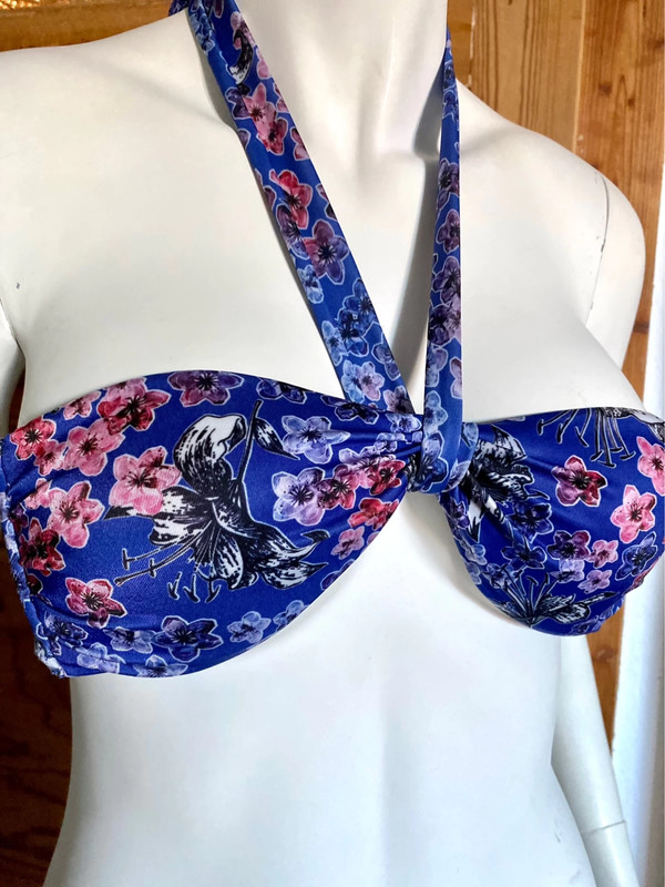 Moderniseren grip Detecteerbaar Süßer H&M Bikini - Größe 34 35 - Blau Lila Blumen - Vinted