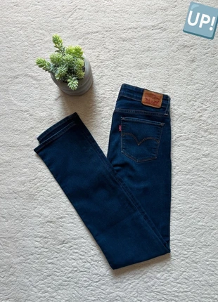 Pantalon jean Levi’s 712 vintage 00’s - Bleu - Coupe Slim droite - 27x32 (FR36), marque: Levi's, état: Très bon état, taille: S / 36 / 8, 29,90 €, 32,10 € Protection acheteurs (Pro) incluse