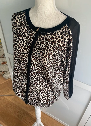 Joli tricot ou gilet léopard quasi neuf, brand: Louise Orop, condition: Very good, size: M / 38 / 10, €16.00, €17.50 includes Buyer Protection