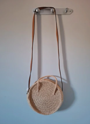 Sac à main rond paille tressé, marque: H&M, état: Neuf sans étiquette, 3,50 €, 4,38 € Protection acheteurs incluse
