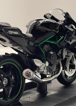 Obrázek k inzerátu: Kawasaki ninja 1:12 model