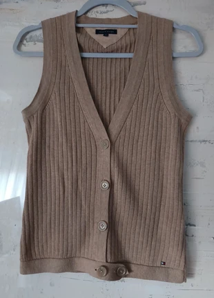 Chaleco punto Tommy Hilfiger, brand: Tommy Hilfiger, condizioni: Ottime, taglia: M / IT 42 / EU 38, €10.00, €11.20 include la Protezione acquisti