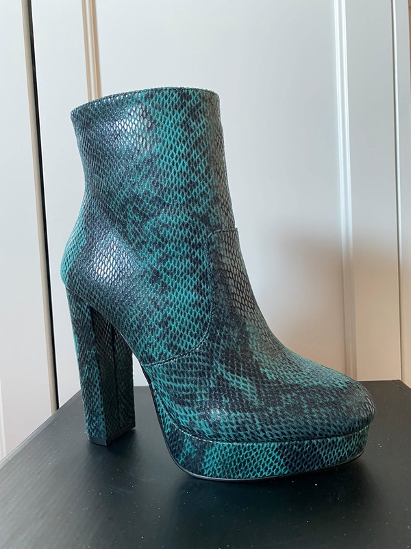 Green cheap snakeskin boots