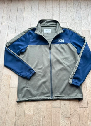 Gilet zip Cerruti 1881, taille M homme.kaki, bleu marine, marque: Cerruti 1881, état: Très bon état, taille: M, 10,00 €, 11,20 € Protection acheteurs incluse