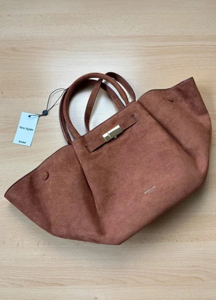 👕 Sac à bandoulière Demellier the New York en daim marron, brand: DeMellier, condition: New without tags, €270.00, €284.20 includes Buyer Protection