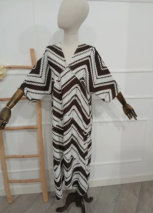 Vestido zig-zag talla grande tono marrón, marque: Local, état: Neuf avec étiquette, taille: Taille unique, 16,00 €, 17,50 € Protection acheteurs incluse