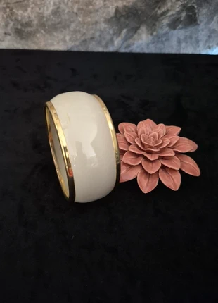 Bracelet jonc large vintage 🤍 laiton doré émail ivoire, marca: Vintage Chic, estado: Bom, €6.40, €7.42 inclui Proteção do Comprador Pro