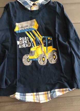 Hemd /t shirt, merk: C&A, staat: Goed, maat: 7 jaar / 122 cm, € 5,00, € 5,95 inclusief Kopersbescherming