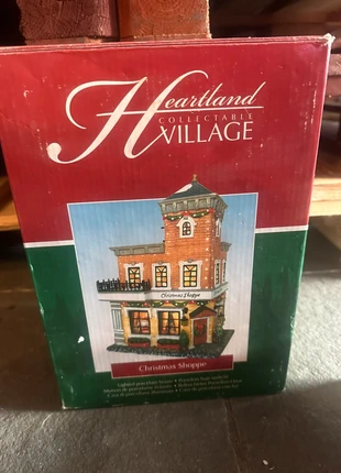 Heartland Village Christmas Shoppe kersthuis, marque: heartland village, état: Bon état, 12,50 €, 13,83 € Protection acheteurs incluse