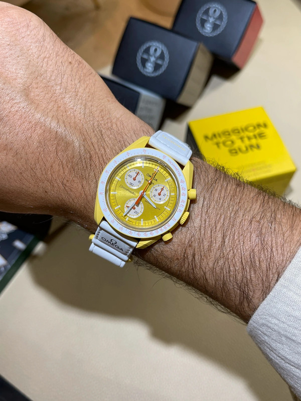 OMEGA SWATCH MISSION TO THE SUNオメガスウォッチ-