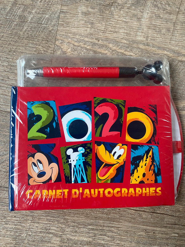 Disneyland paris autograph book -  España