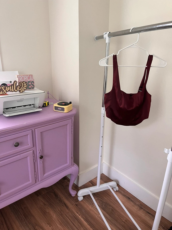 Elegant burgundy crop top 1