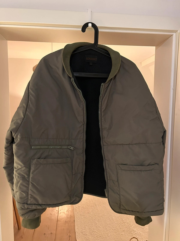 Yeezy Season 3 Bomber 5