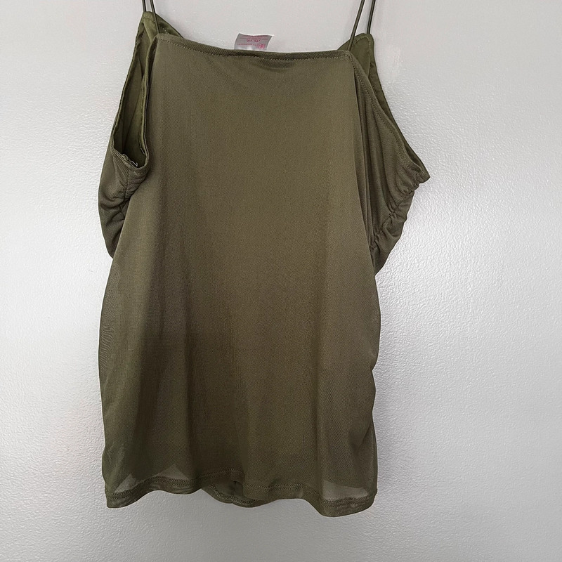 Green ruffled tank 5