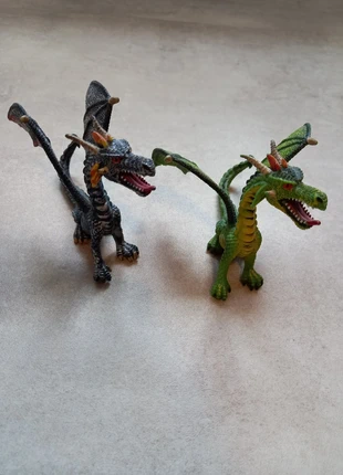 Lot 2 dragons Bullyland, brand: Bullyland, condition: Very good, size: 3 years / 98 cm, €5.00, €5.95 includes Buyer Protection
