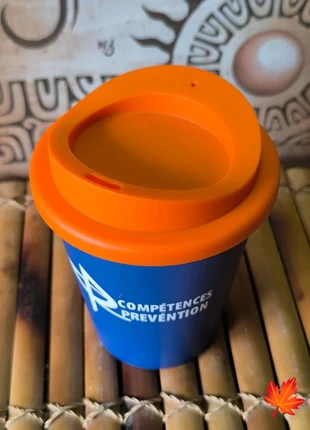 Tasse à café bleue avec couvercle orange 💕💕, marque: Mug, état: Bon état, 4,20 €, 5,11 € Protection acheteurs (Pro) incluse
