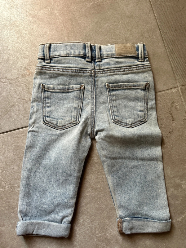 Jean bébé Zara 12 mois - photo numéro 2