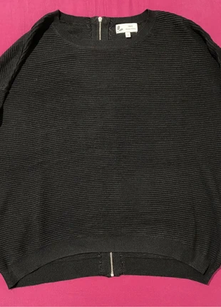 Maglioncino Nero con Applicazioni sulla schiena - Pull avec decoration - Sueter con adornos, brand: Next, condizioni: Ottime, taglia: XL / IT 46 / EU 42, €16.00, €17.50 include la Protezione acquisti