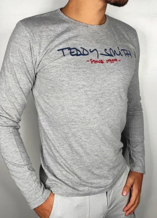 T-shirt manches longues gris teddy smith T.XS, marque: Teddy Smith, état: Très bon état, taille: XS, 12,00 €, 13,30 € Protection acheteurs (Pro) incluse