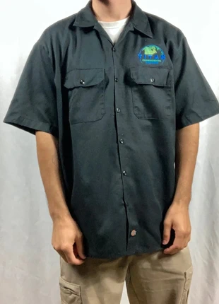 Chemise Dickies Noire Workwear à manches courtes taille XL, brand: Dickies, condizioni: Buone, taglia: XL, €14.99, €16.44 include la Protezione acquisti Pro