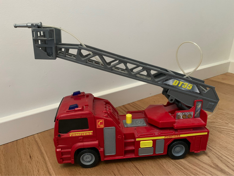Camion échelle Pompiers