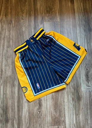 Shorts Nba Indiana Pacers, marke: Champion, zustand: Sehr gut, größe: L, 75,00 €, 79,45 € inklusive Vinted-Käuferschutz