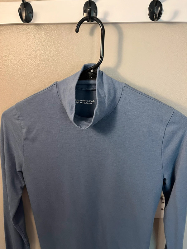 Abercrombie & Fitch Long Sleeve Top 4