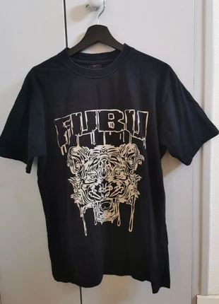 T shirt oversize, marque: FUBU, état: Très bon état, taille: S, 5,00 €, 5,95 € Protection acheteurs incluse