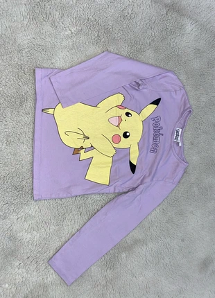 T-shirt à manche longue pikachu, marque: Pokémon, état: Très bon état, taille: 6 ans / 116 cm, 3,00 €, 3,85 € Protection acheteurs incluse