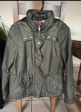 Doudoune matelassée à capuche H&M, brand: H&M, condition: Very good, size: L / 40 / 12, €7.00, €8.05 includes Buyer Protection