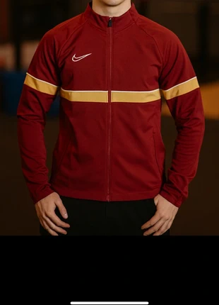 Veste Nike, marque: Nike, état: Neuf avec étiquette, taille: S, 15,00 €, 16,45 € Protection acheteurs incluse