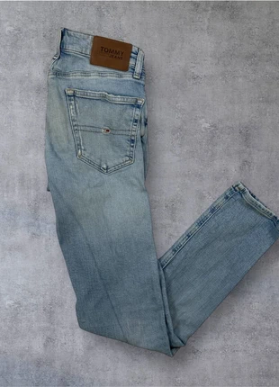 Jean Tommy Hilfiger Homme Bleu Clair Slim Fit W28 L34 Logo Brodé Authentique, marke: Tommy Hilfiger, zustand: Sehr gut, größe: W28 | DE 44, 22,00 €, 23,80 € inklusive Vinted-Käuferschutz