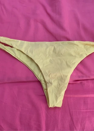 Costume giallo con i lacci - maillot de bain jaune à lacets, marca: Tezenis, estado: Muito bom, tamanho: S / 36 / 8, €2.50, €3.33 inclui Proteção do Comprador