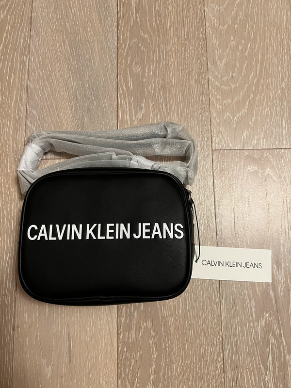 Camera Bag Calvin Klein Nera Nuova con Etichetta Vinted