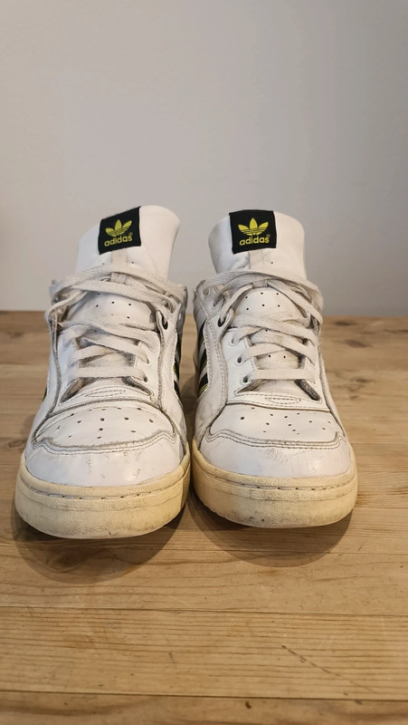Adidas tennis top shoes retro