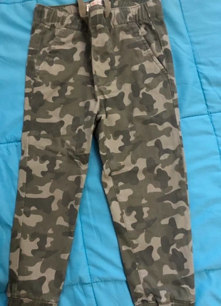 Pantalón camuflaje niño, marque: TEX, état: Neuf sans étiquette, taille: 24-36 mois / 92 cm, 4,00 €, 4,90 € Protection acheteurs incluse