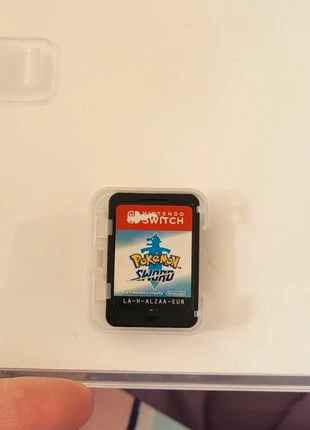 Pokémon epée switch, état: Très bon état, 45,00 €, 47,95 € Protection acheteurs incluse