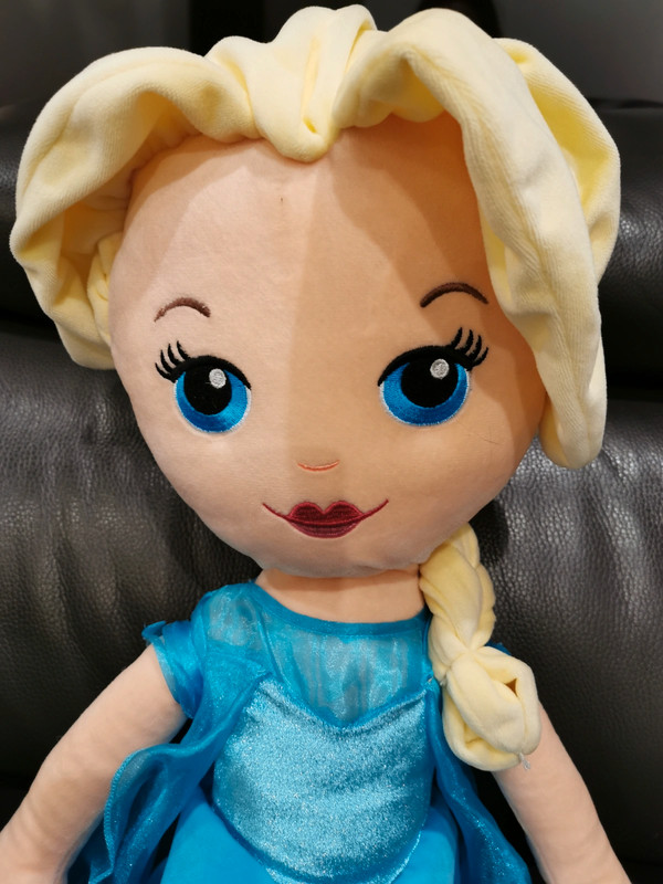 Peluche grand modele elsa reine des neiges Vinted