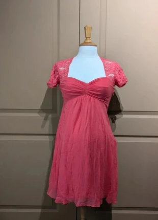 Robe de maternité en dentelle rose – Élégance & douceur pour les grandes occasions, marke: Seraphine, zustand: Sehr gut, größe: M / 38 / 10, 60,00 €, 63,70 € beinhaltet Vinted-Käuferschutz Pro