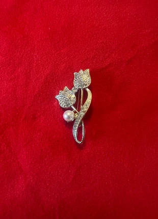 Elegant Tulip Flower Brooch Pin with Sparkling Rhinestones and Pearl Accent, condition: New with tags, £3.00, £3.85 includes Buyer Protection