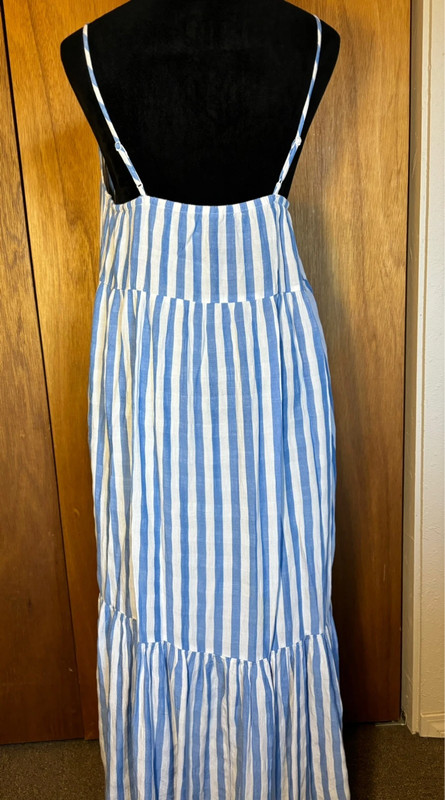 Old Navy blue and white stripe maxi dress 5