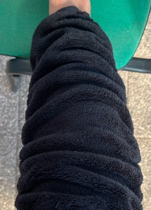 Guêtres en fausse fourrure noire - rare et tendance - taille unique, marque: Glamour, état: Très bon état, 16,00 €, 17,50 € Protection acheteurs incluse