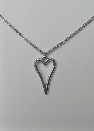 Zilveren stainless steel ketting met hart bedel, merk: Bohemian, staat: Nieuw zonder prijskaartje, € 7,00, € 8,05 inclusief Kopersbescherming