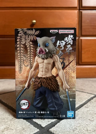 Action Figure - Inosuke Hashibira, marque: Bandai Namco, état: Neuf sans étiquette, taille: Taille unique, 30,00 €, 32,20 € Protection acheteurs incluse