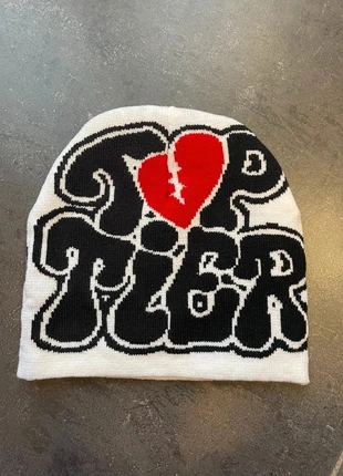 bonnet y2k "Top Tier" white, marque: y2k, état: Bon état, taille: Taille unique, 20,00 €, 21,70 € Protection acheteurs (Pro) incluse