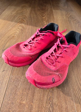 Ténis / Sapatilhas Trail Mulher Scott, marca: Scott, estado: Satisfatório, tamanho: 39, €3.00, €3.85 inclui Proteção do Comprador