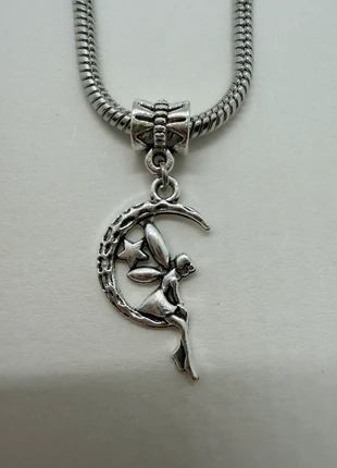 Perle charm fée argenté suspendue, marque: Charm, état: Très bon état, 4,00 €, 4,90 € Protection acheteurs incluse