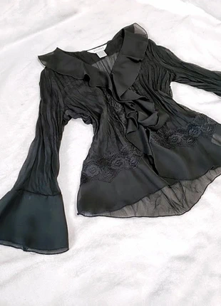 Camicia vintage trasparente con volants e maniche a campana stile gotico lolita, brand: Vintage Dressing, condizioni: Ottime, taglia: M / IT 42 / EU 38, €25.00, €26.95 include la Protezione acquisti