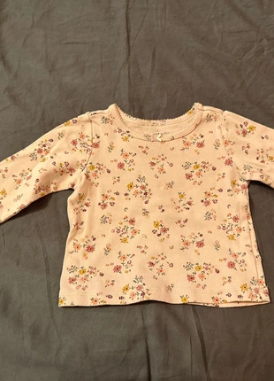 Sous pull 6 mois, marca: Carter's, estado: Muito bom, tamanho: 6-9 meses / 68 cm, €1.00, €1.75 inclui Proteção do Comprador