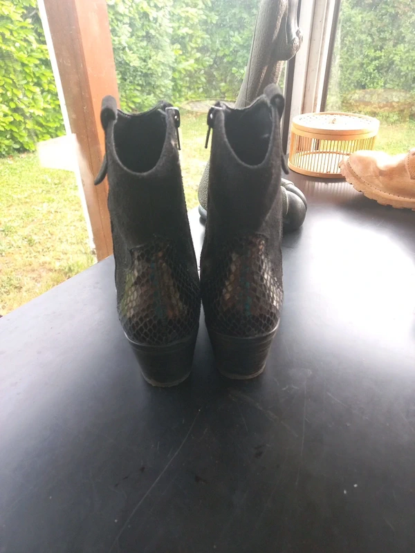 Botes noires - photo numéro 2